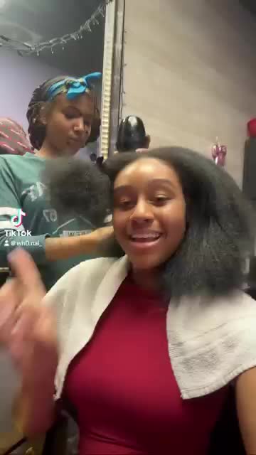 @Ava