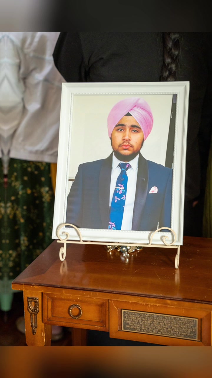 @Sunny Ekam Sahni