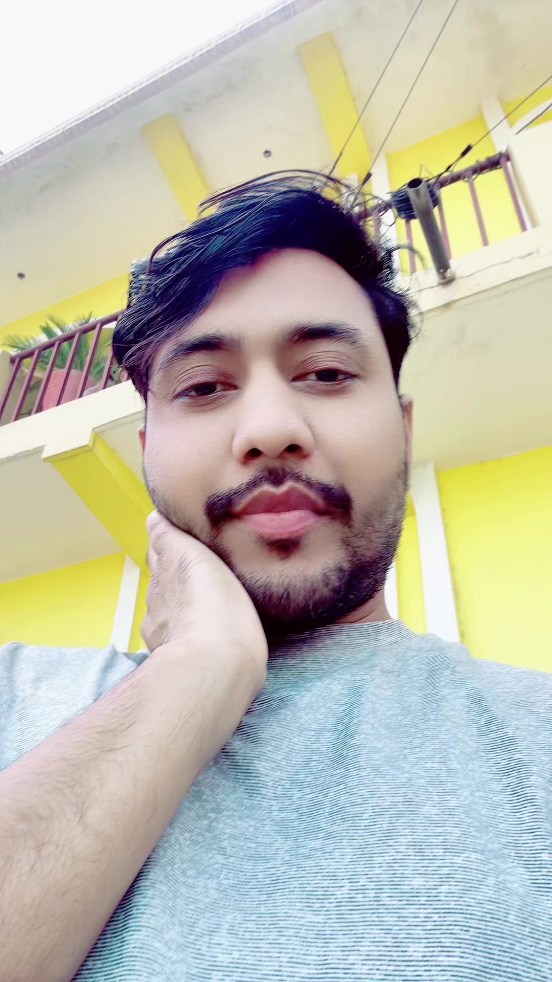 @AviNav Shah 😎