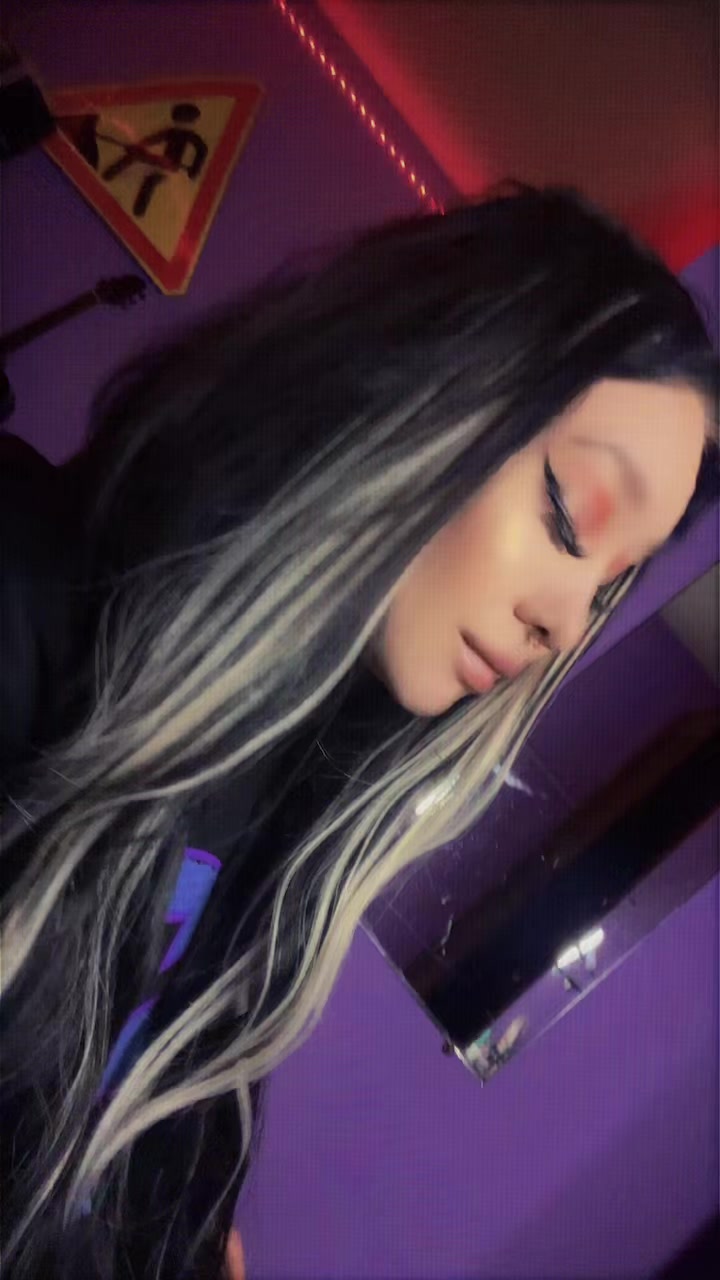 @Евдоша🖤