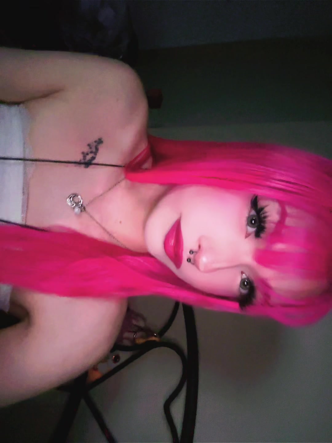 @leav3emilyalone