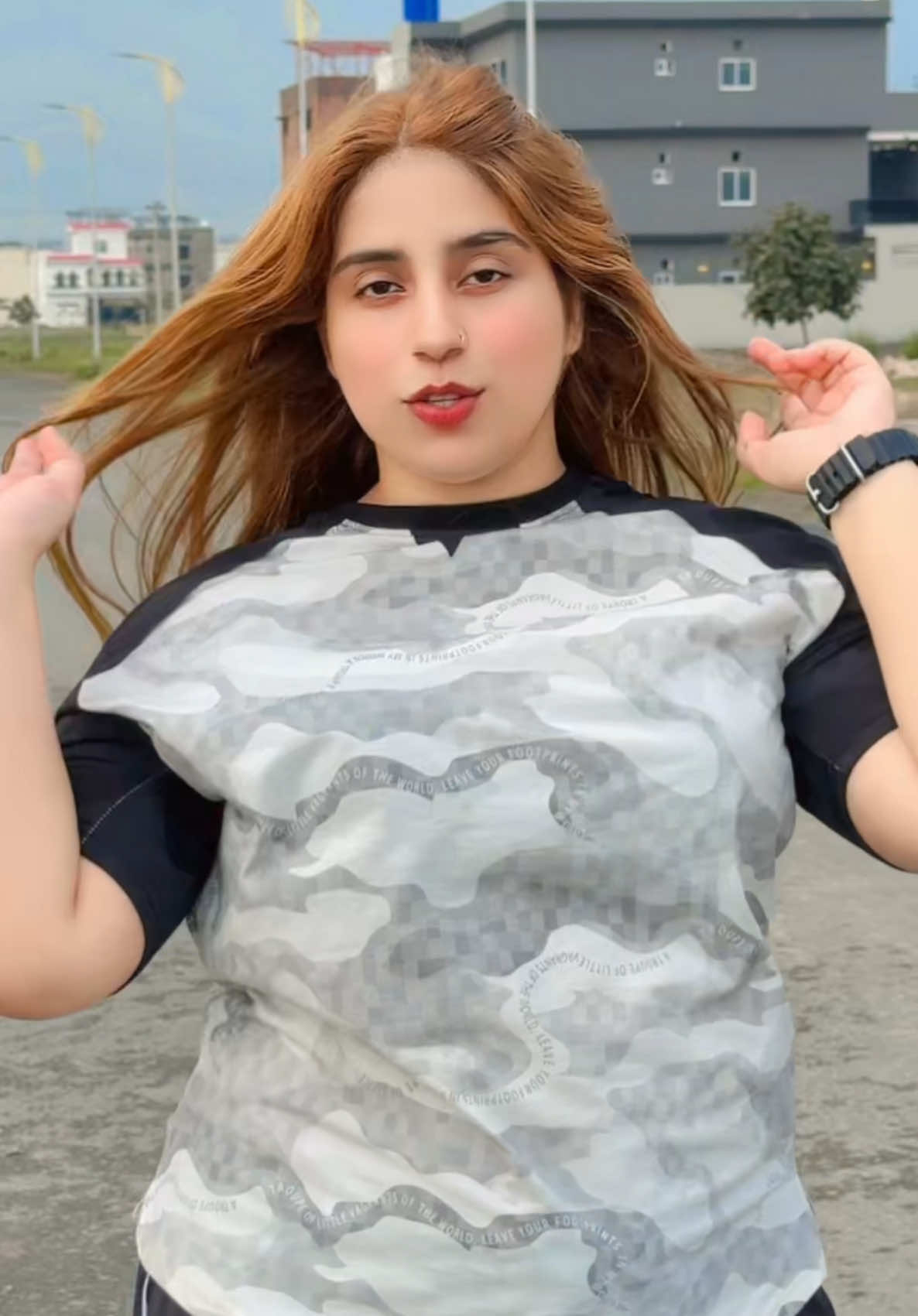 @Pakistani kuri 🇵🇰