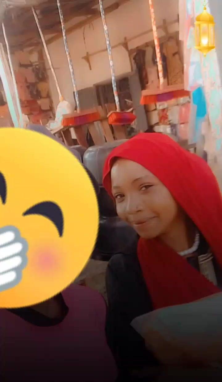 @meera🥰✈️