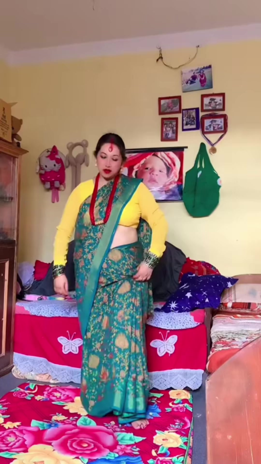 @Urmi