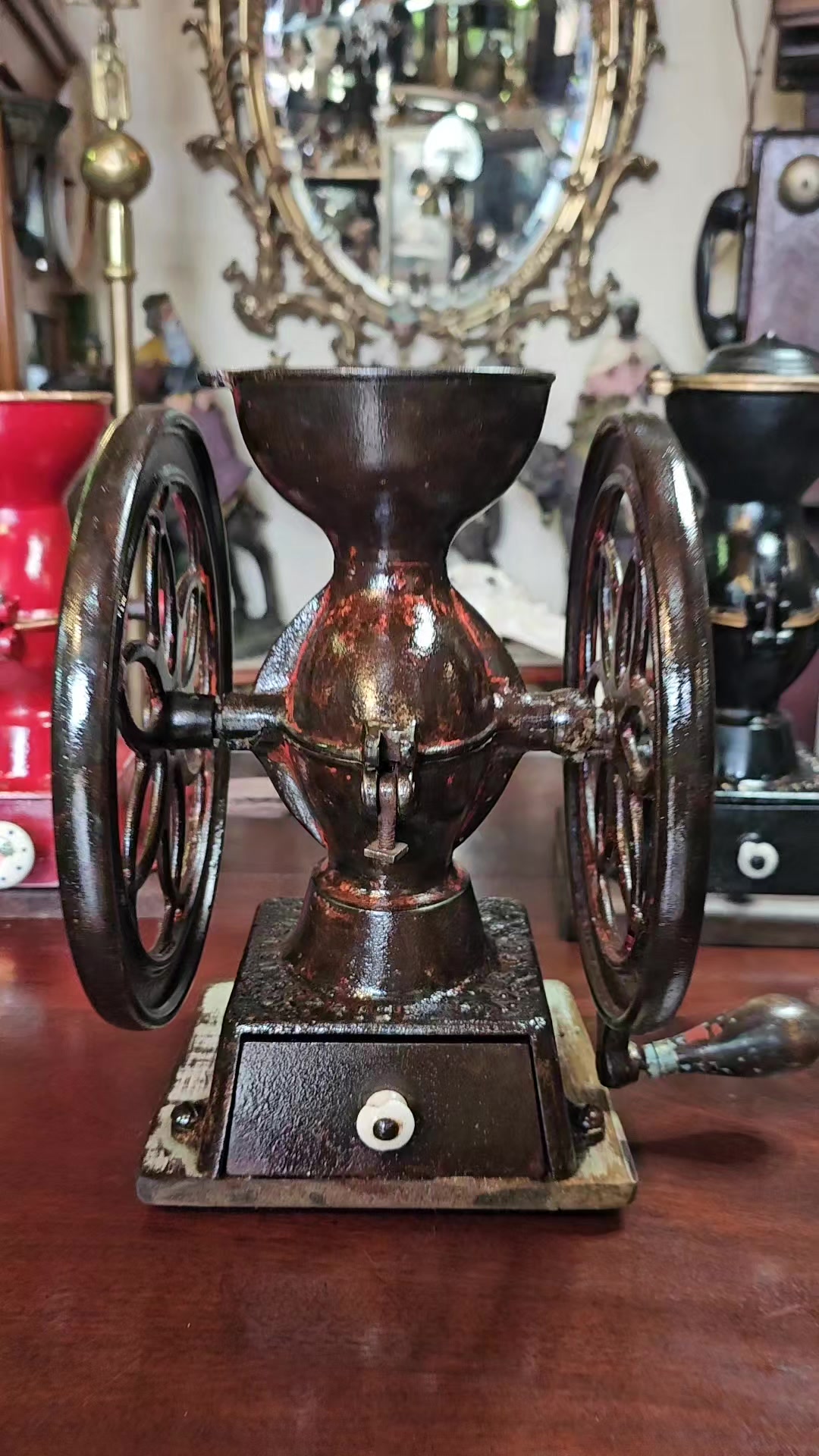 @ANTIGÜEDADES TAURO