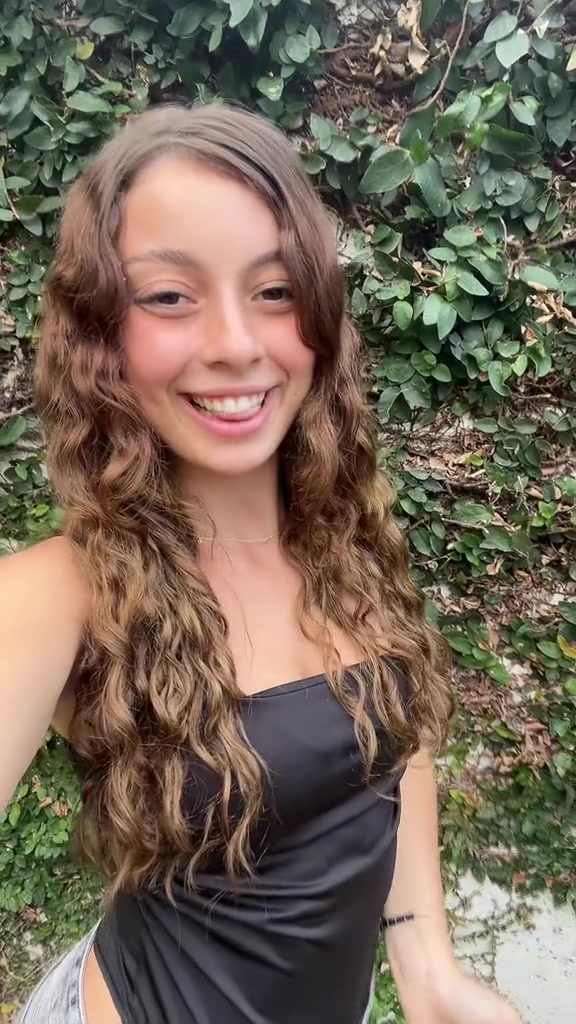 @maría