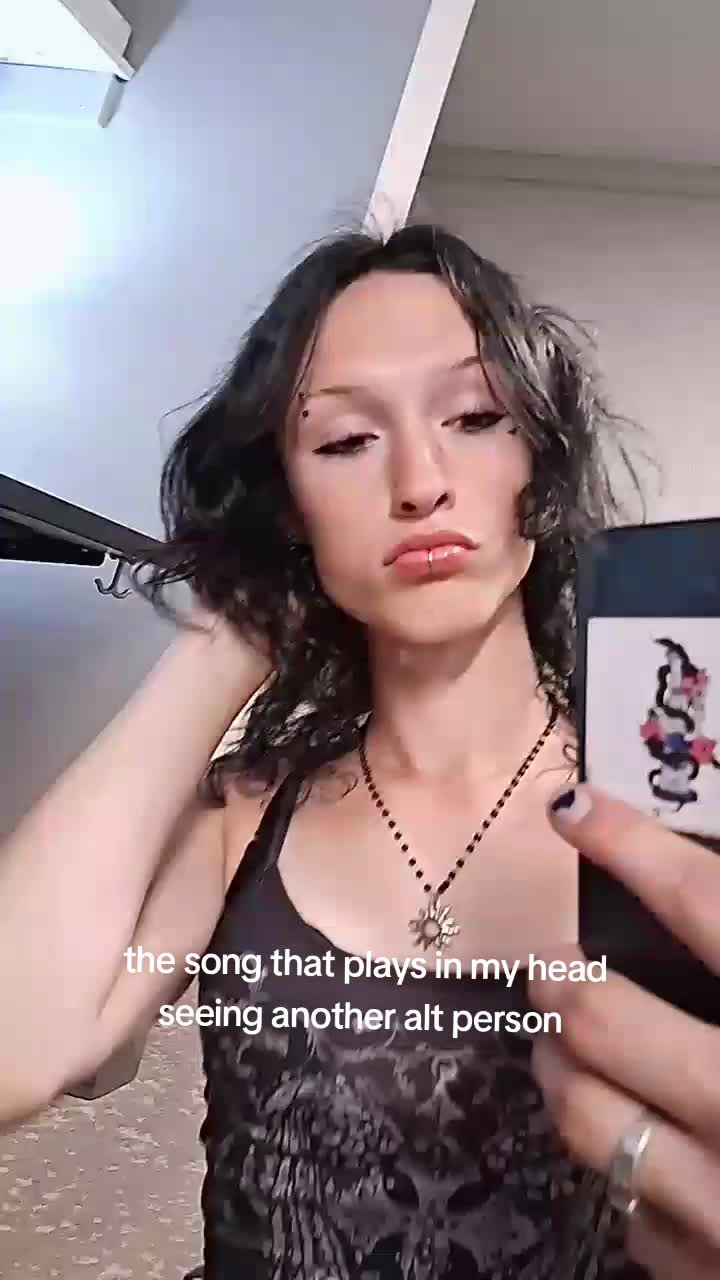 @PIPER👽