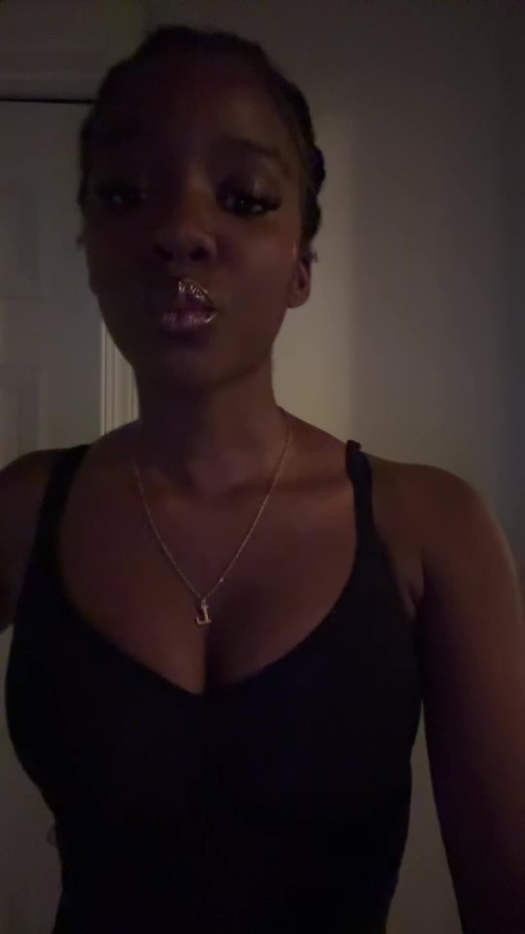 @Rosalía 👸🏾
