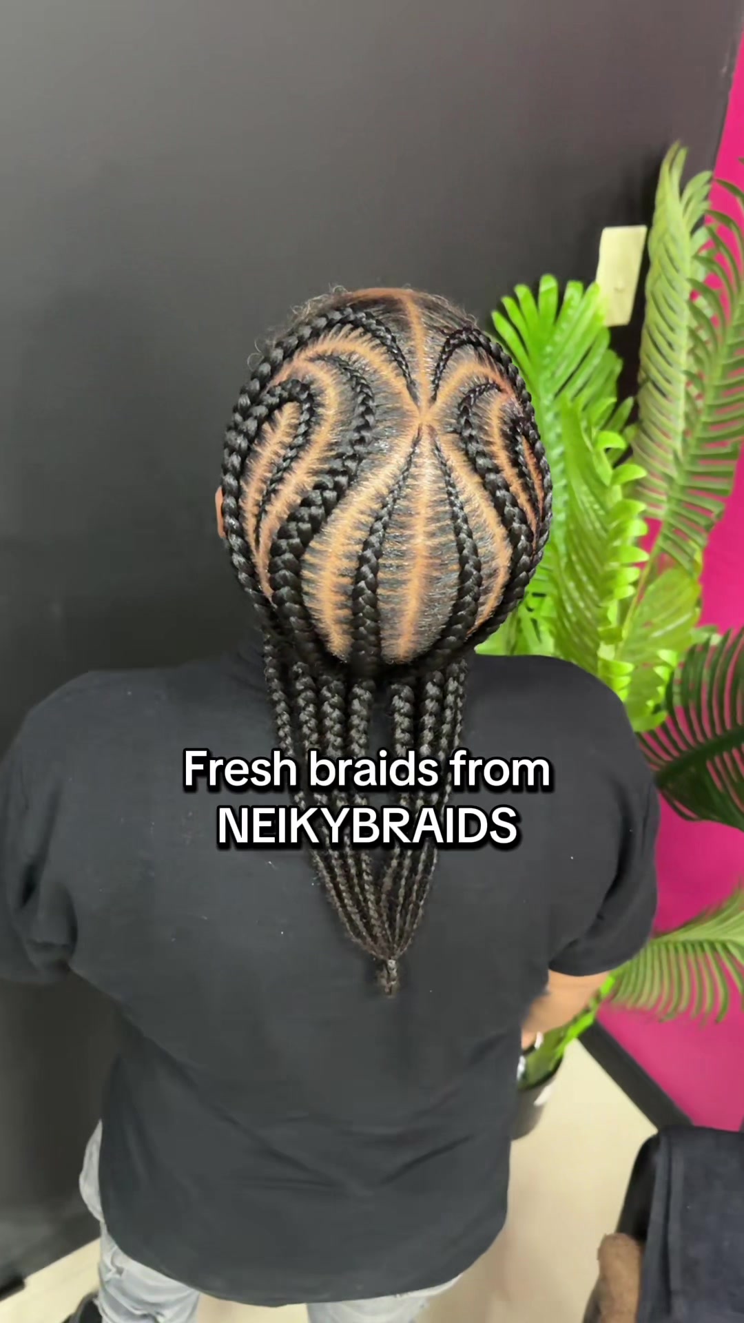 @NEIKYBRAIDS/ NEIKY STUDIOS