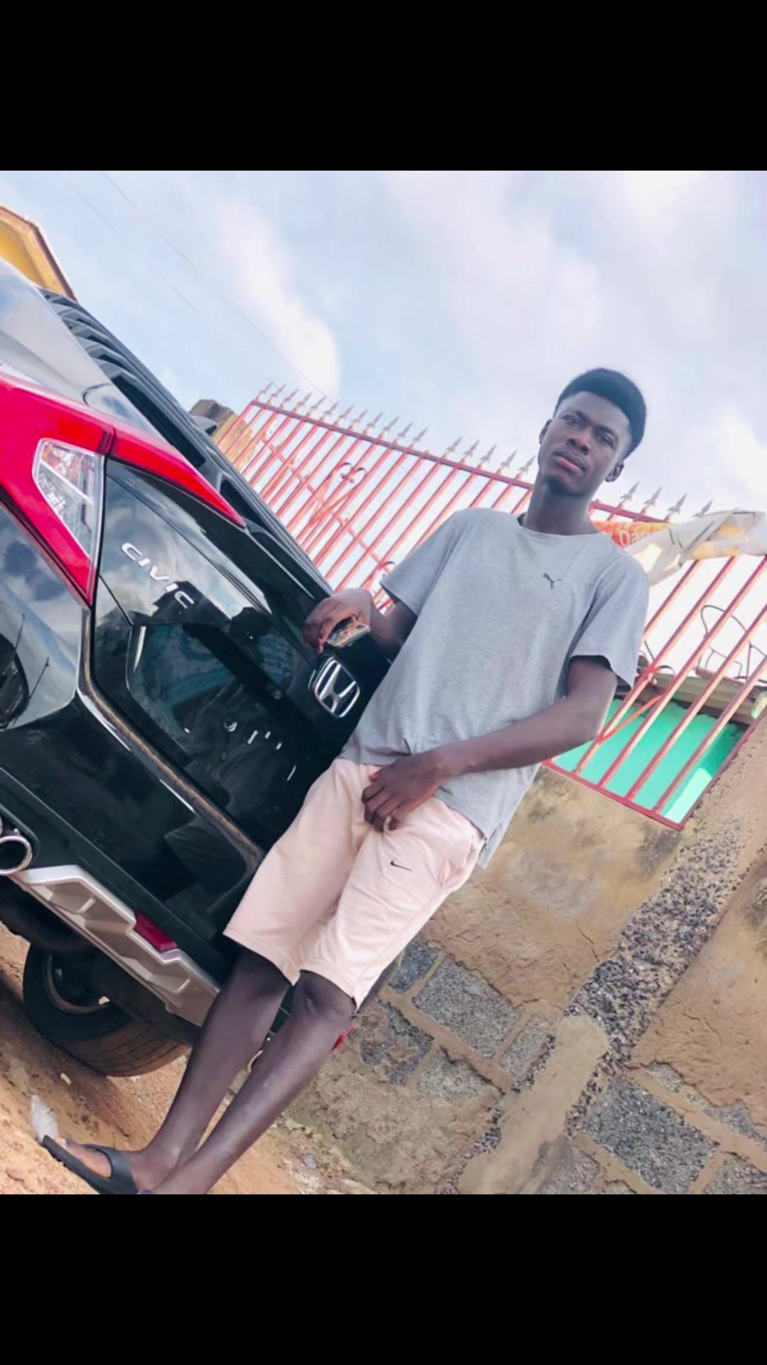@_ĶĦÓĎJÓ_ ÈXÇÓBÄ🇬🇭🇺🇸💈✂️🔌
