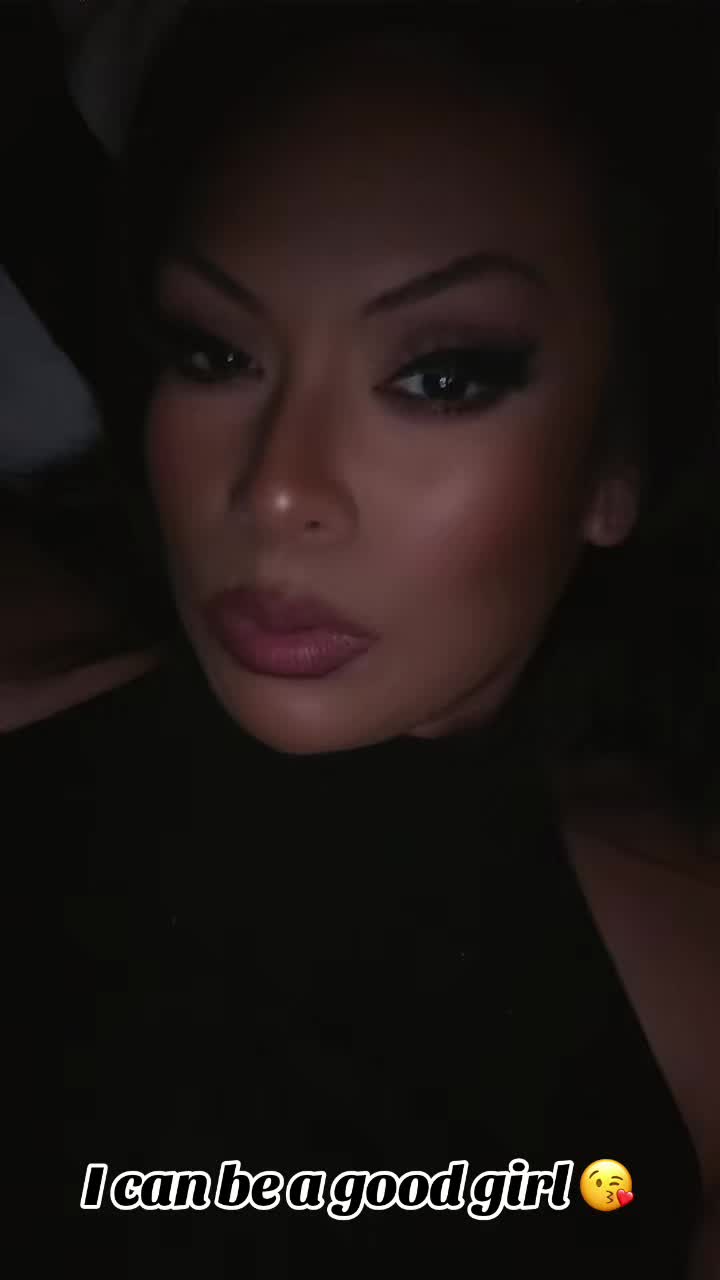@𝔔𝔲𝔢𝔢𝔫𝔬𝔣𝔇𝔞𝔯𝔨𝔫𝔢𝔰𝔰