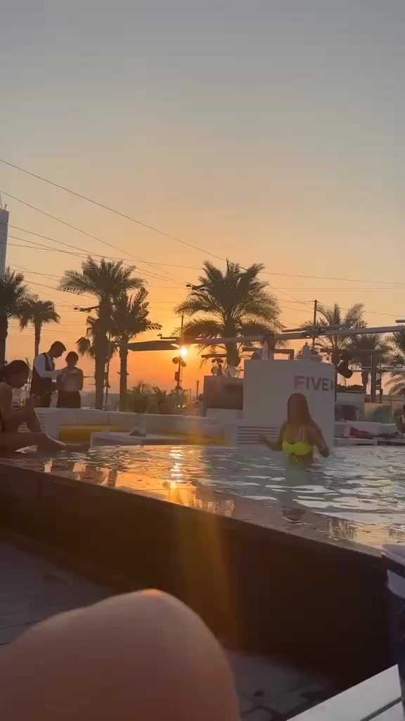 @nia Sharma
