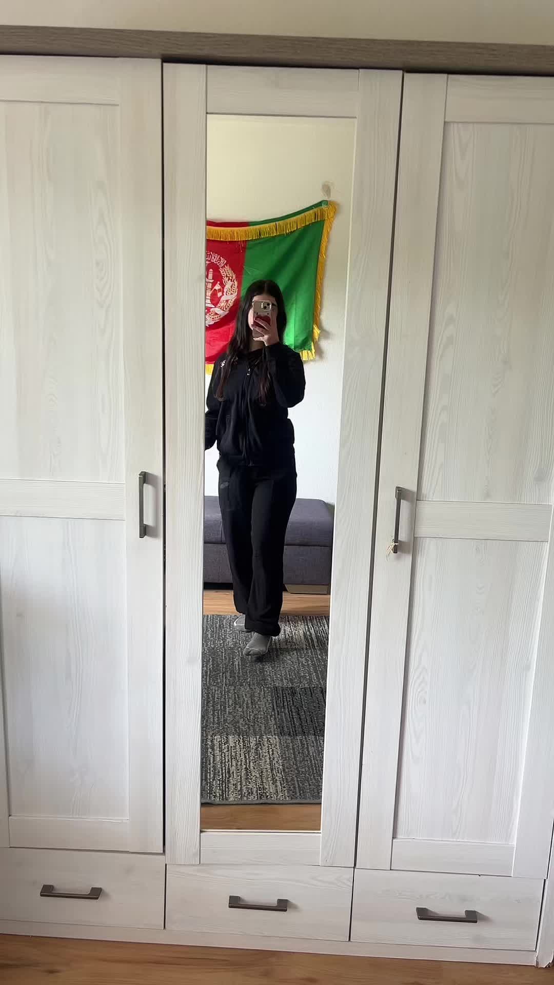 @AᖴGᕼᗩᑎ Sᗩᖇᗩᕼ ❤️🇦🇫