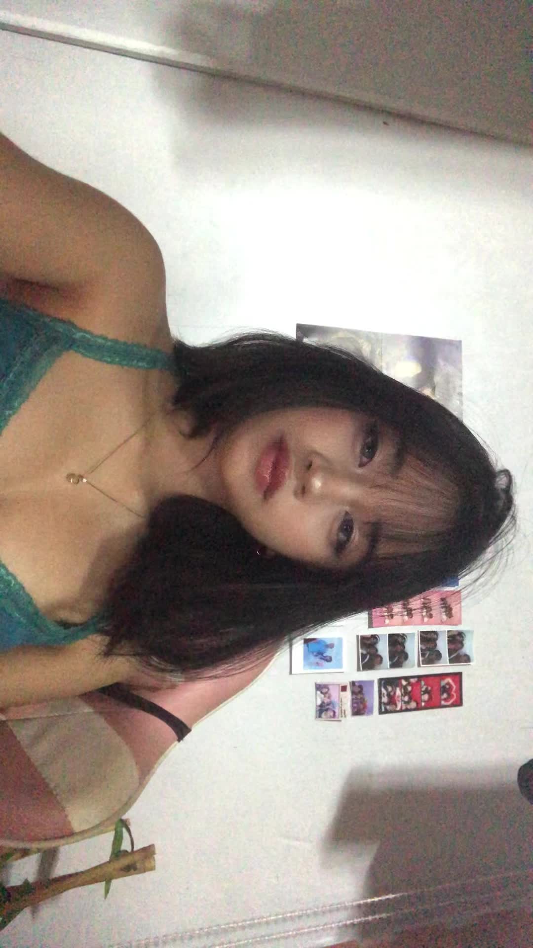 @hya