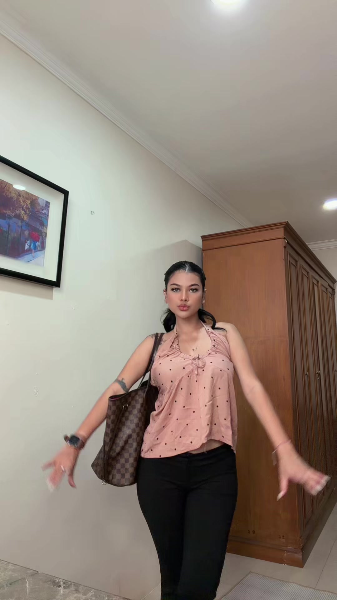 @Kikinii
