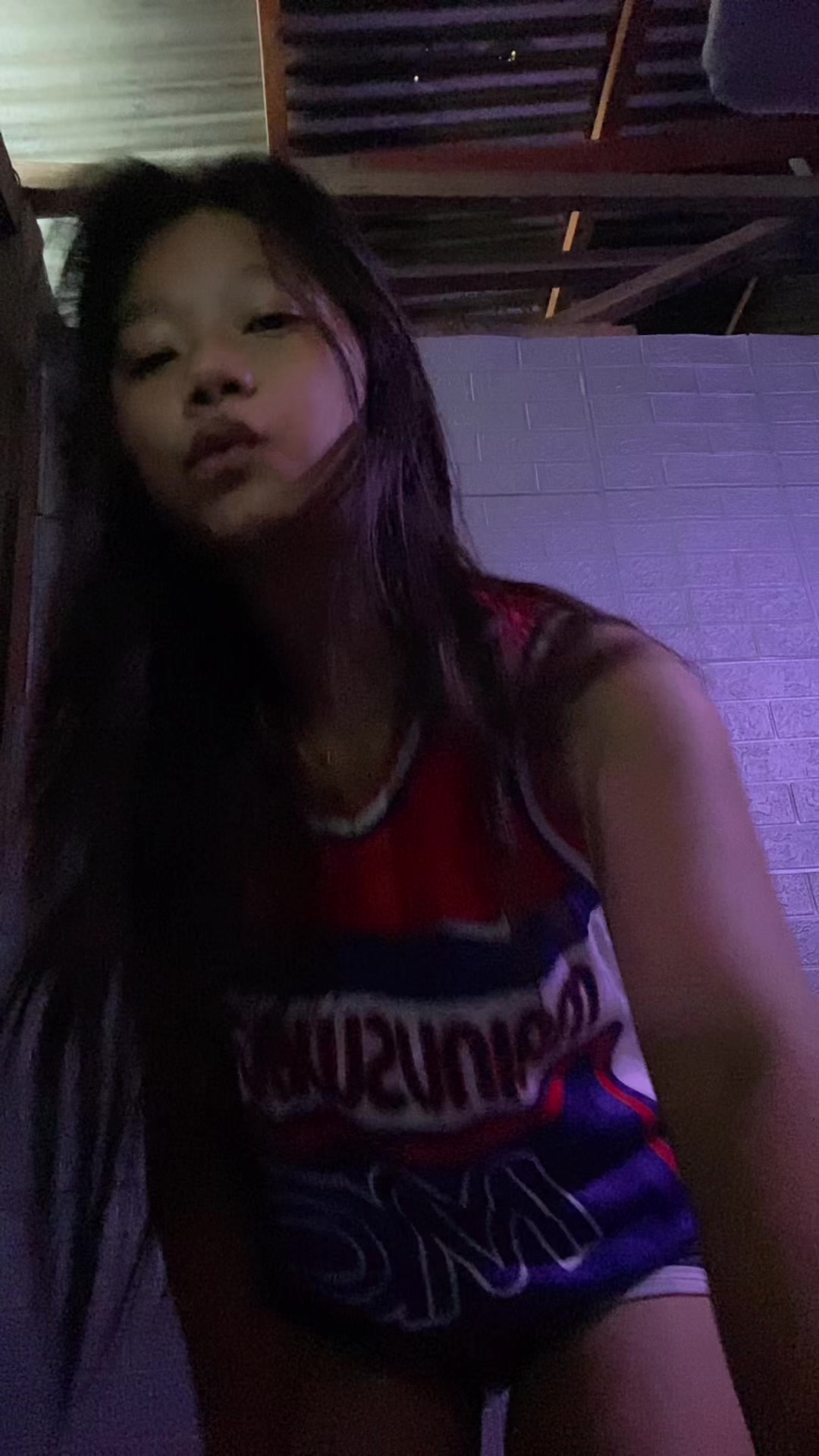 @damnchrstn