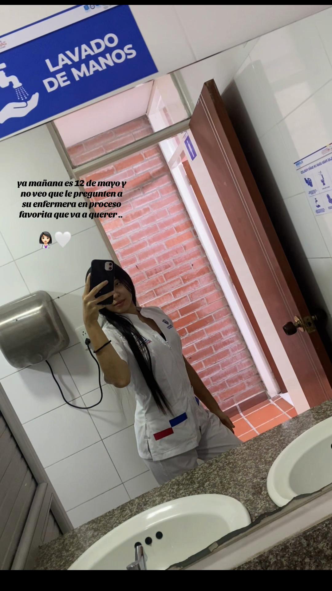 @🫦