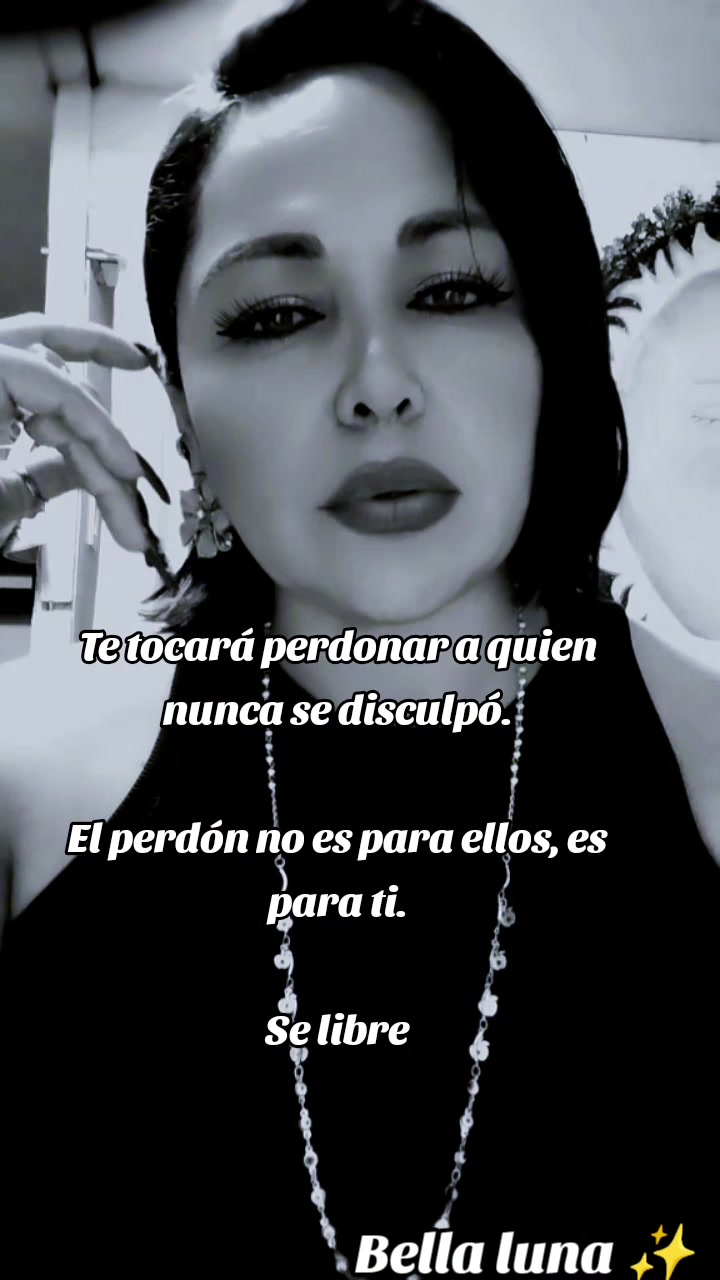 @✨Bella Luna 💋 ✨