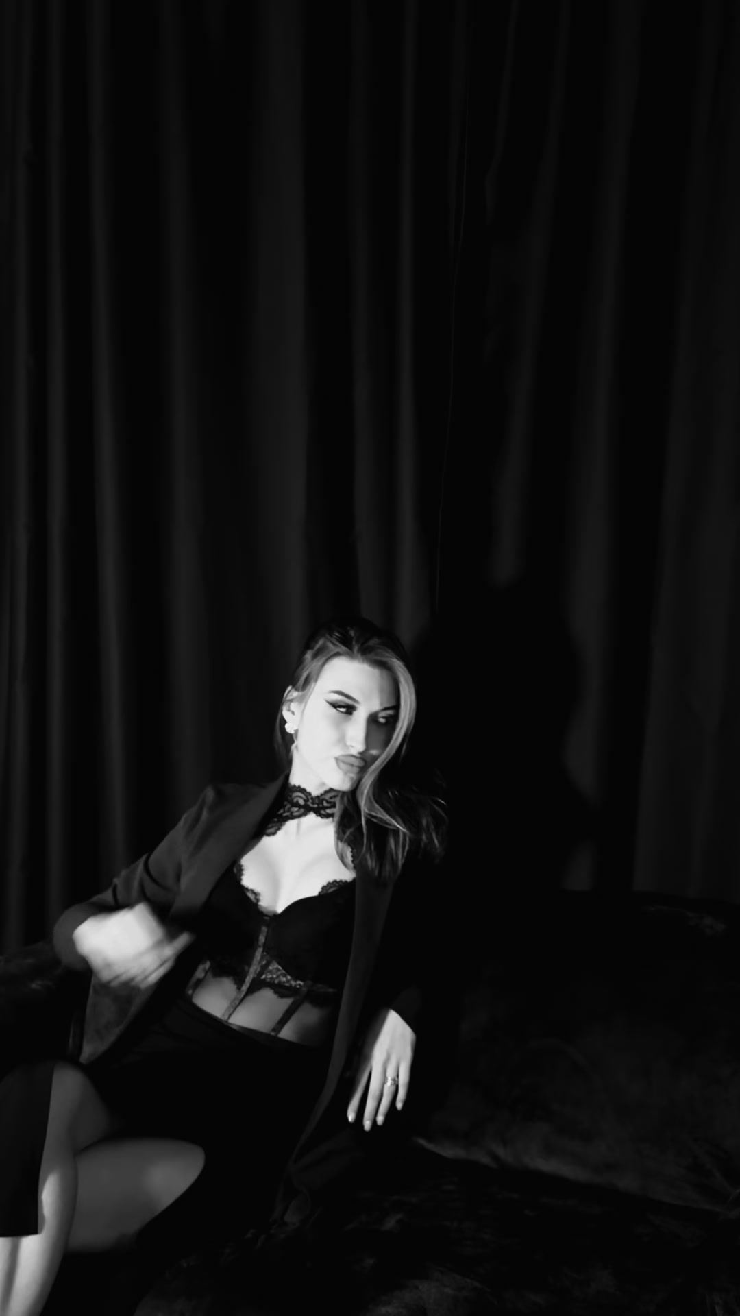 @𝒟𝒾