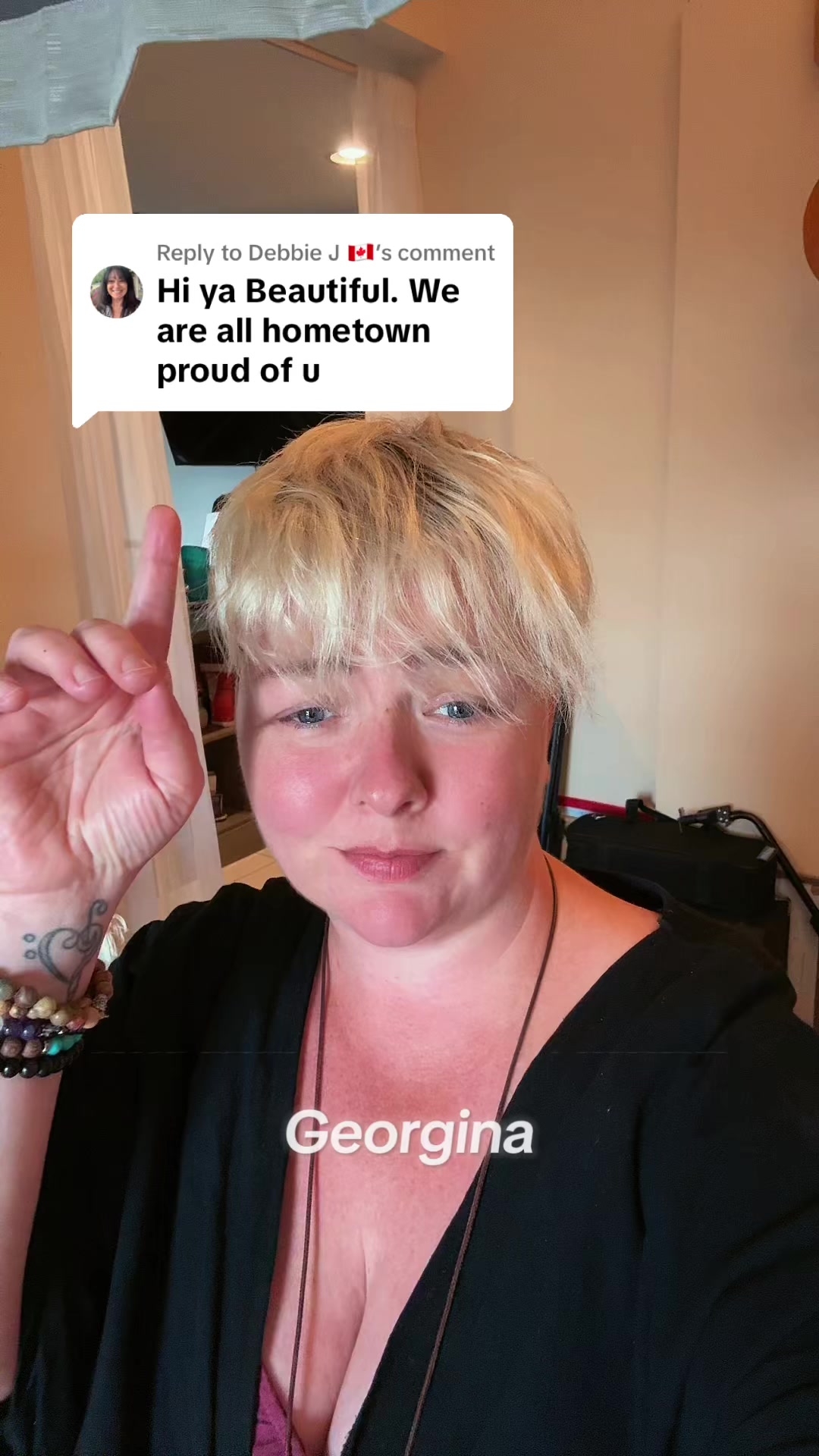 @🇨🇦 Bernadette Connors