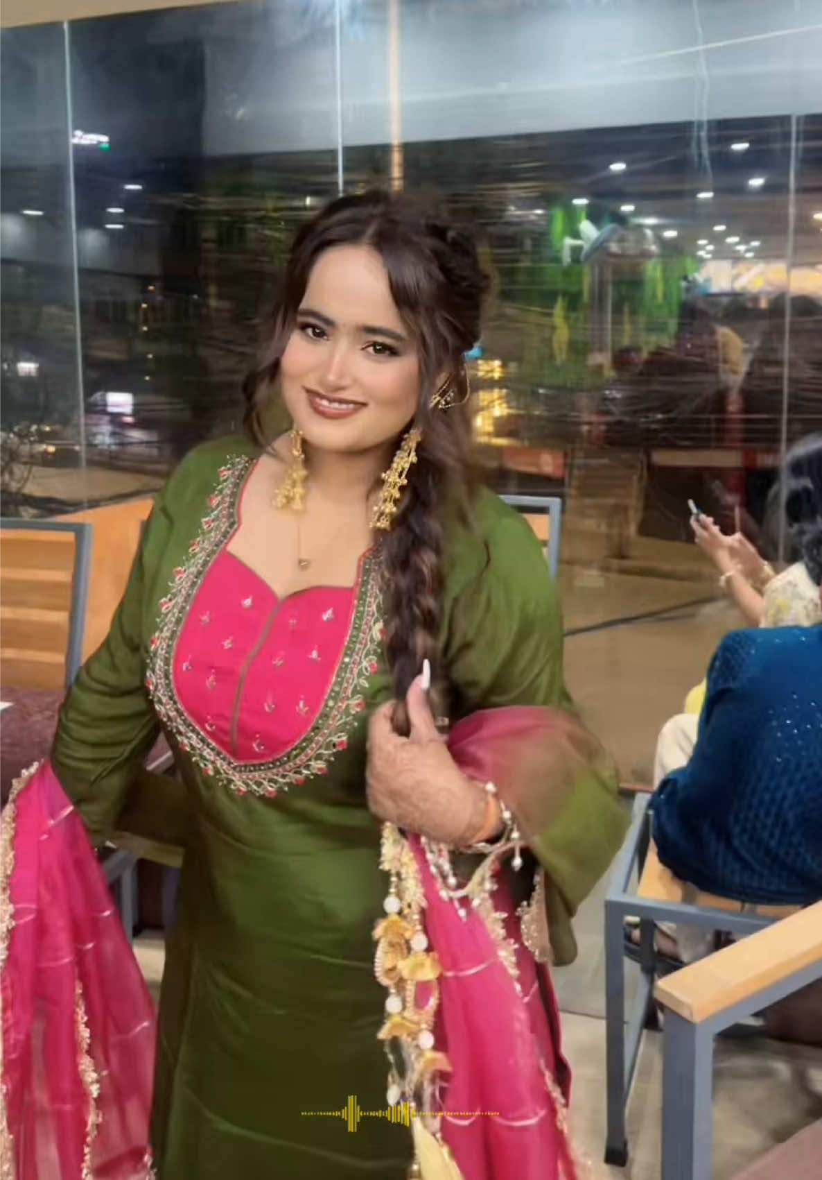 @Shreya_jaiswal