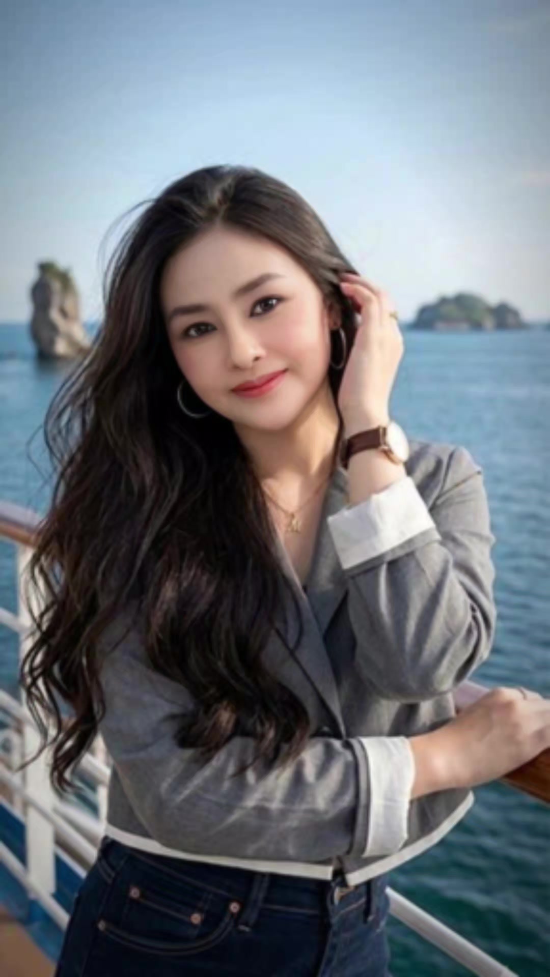 @dyb5mxg2szzw