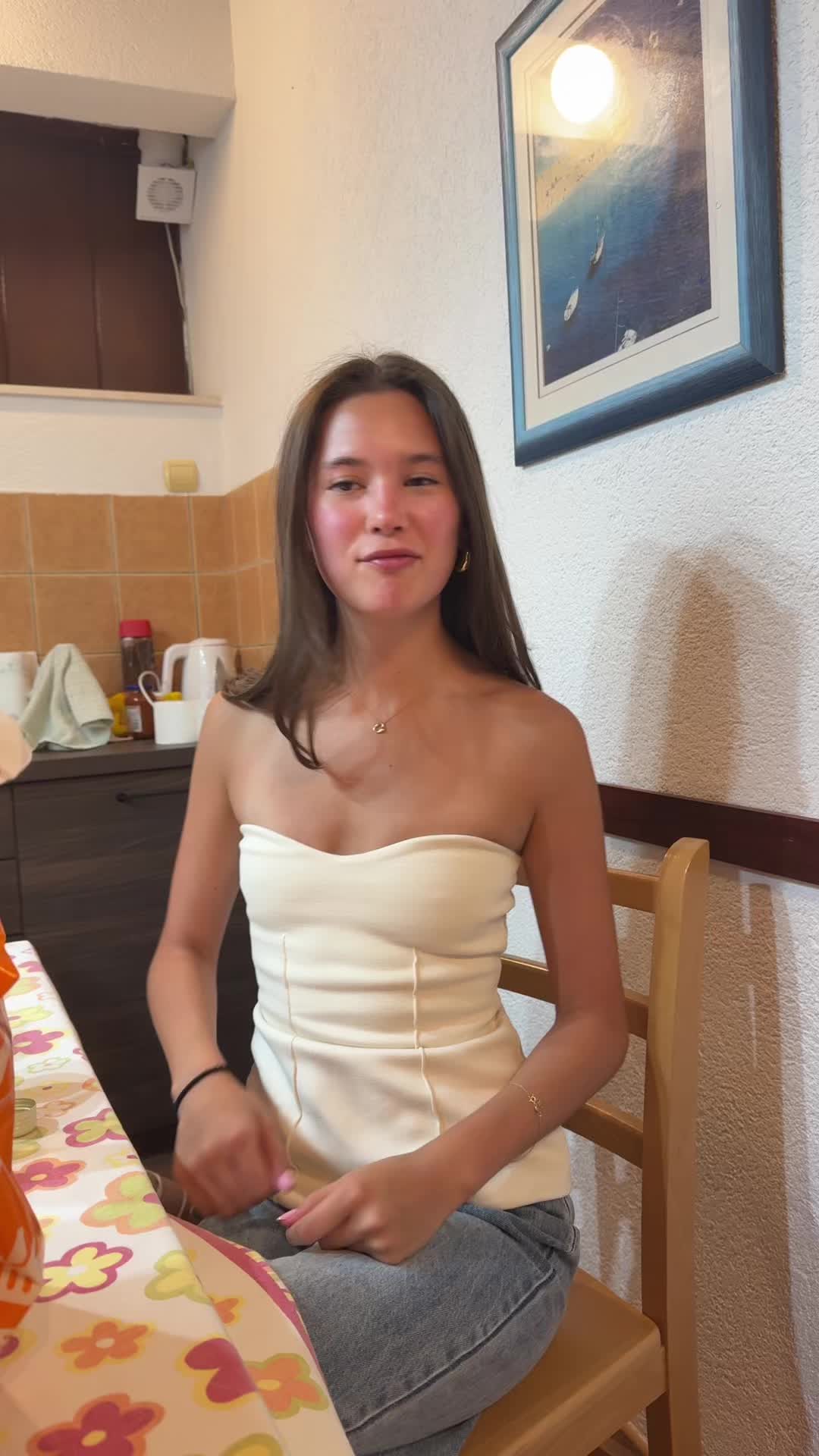 @crazyava2005