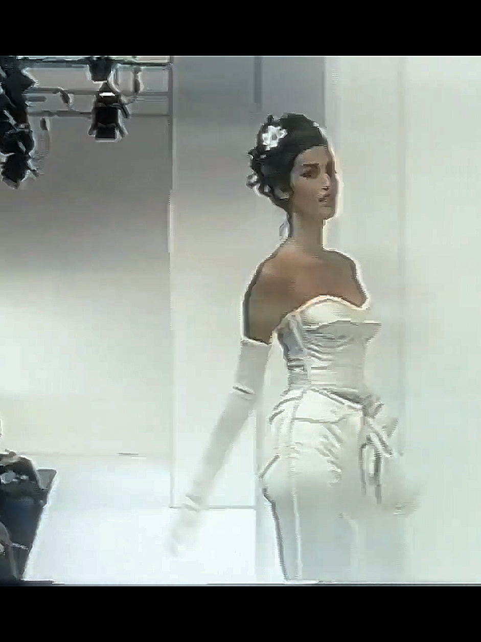 @fashion.runways