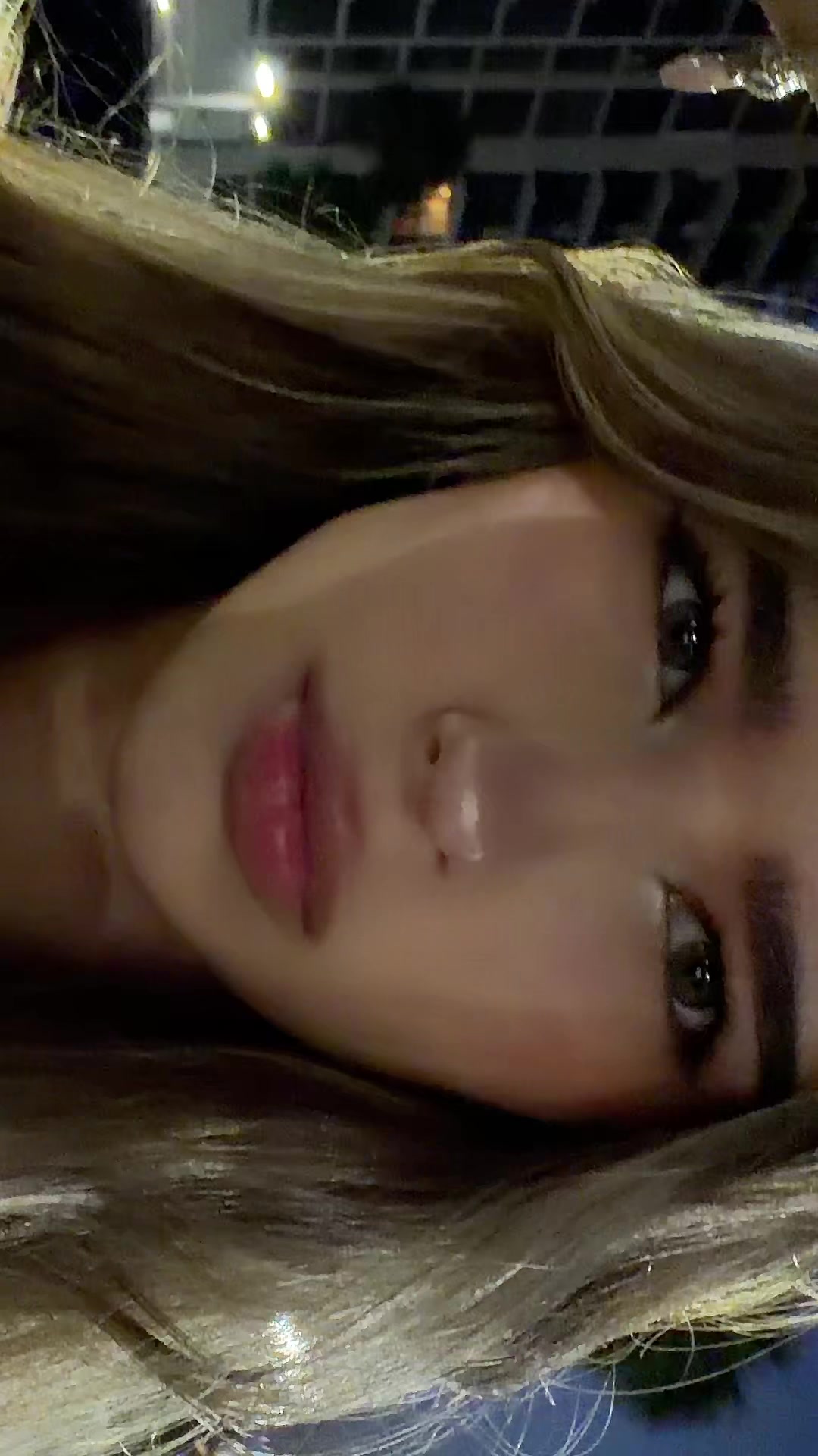 @lizka