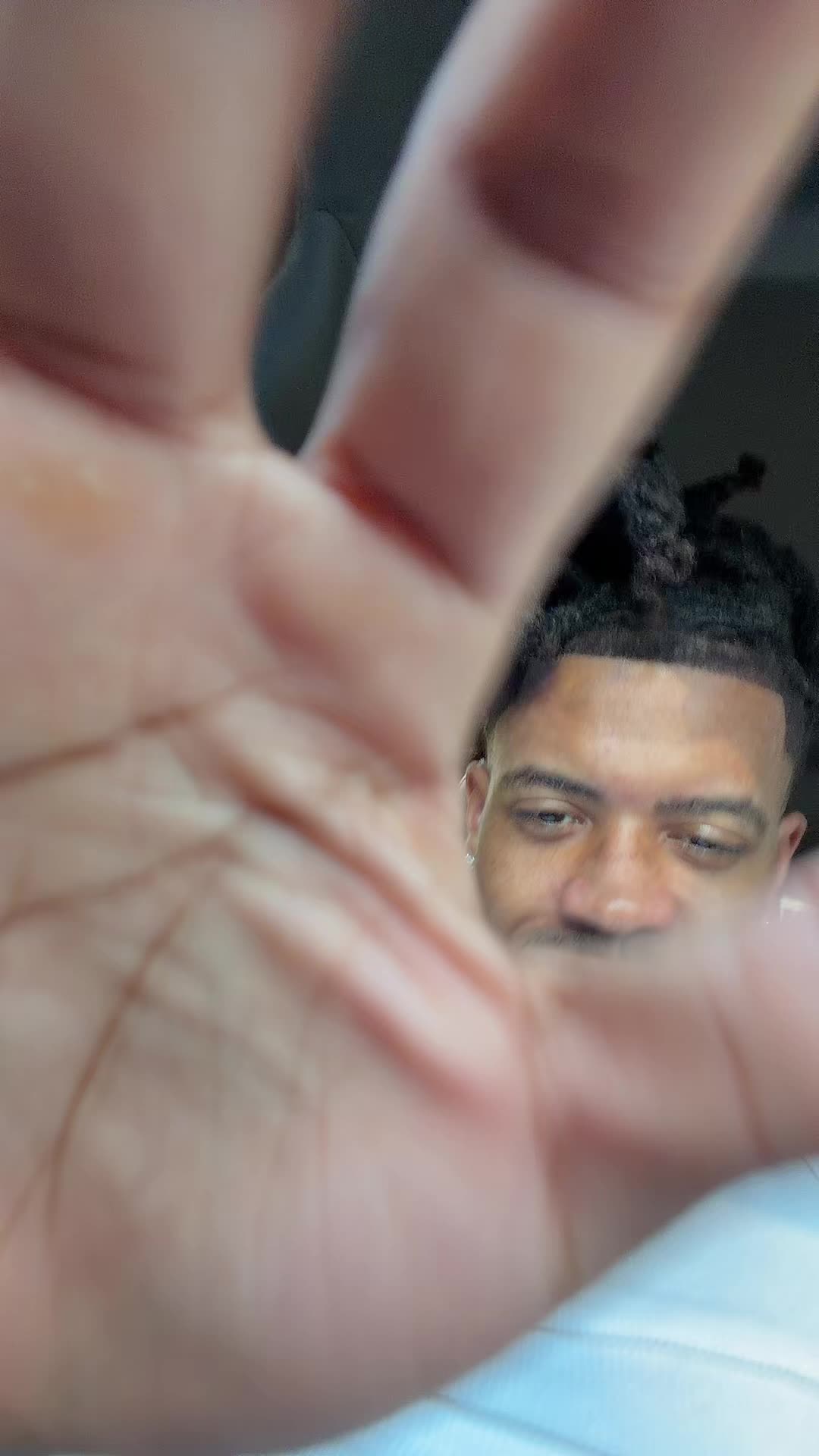 @𝑳𝑨🪼