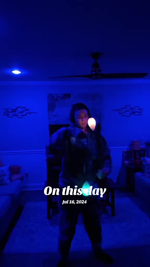 @lizoneil