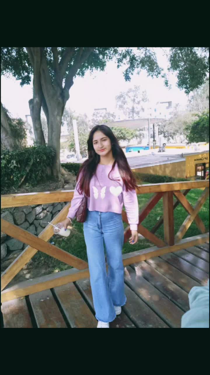 @𝓐𝓷𝓪 𝓼𝓪𝓷𝓽𝓪𝓬𝓻𝓾𝔃💜