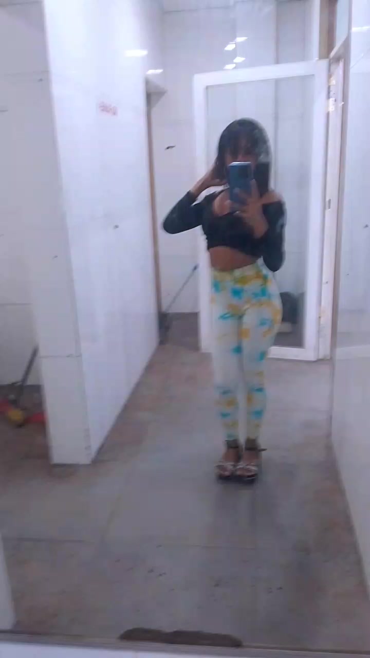 @👑La Peque&ntilde;a👑