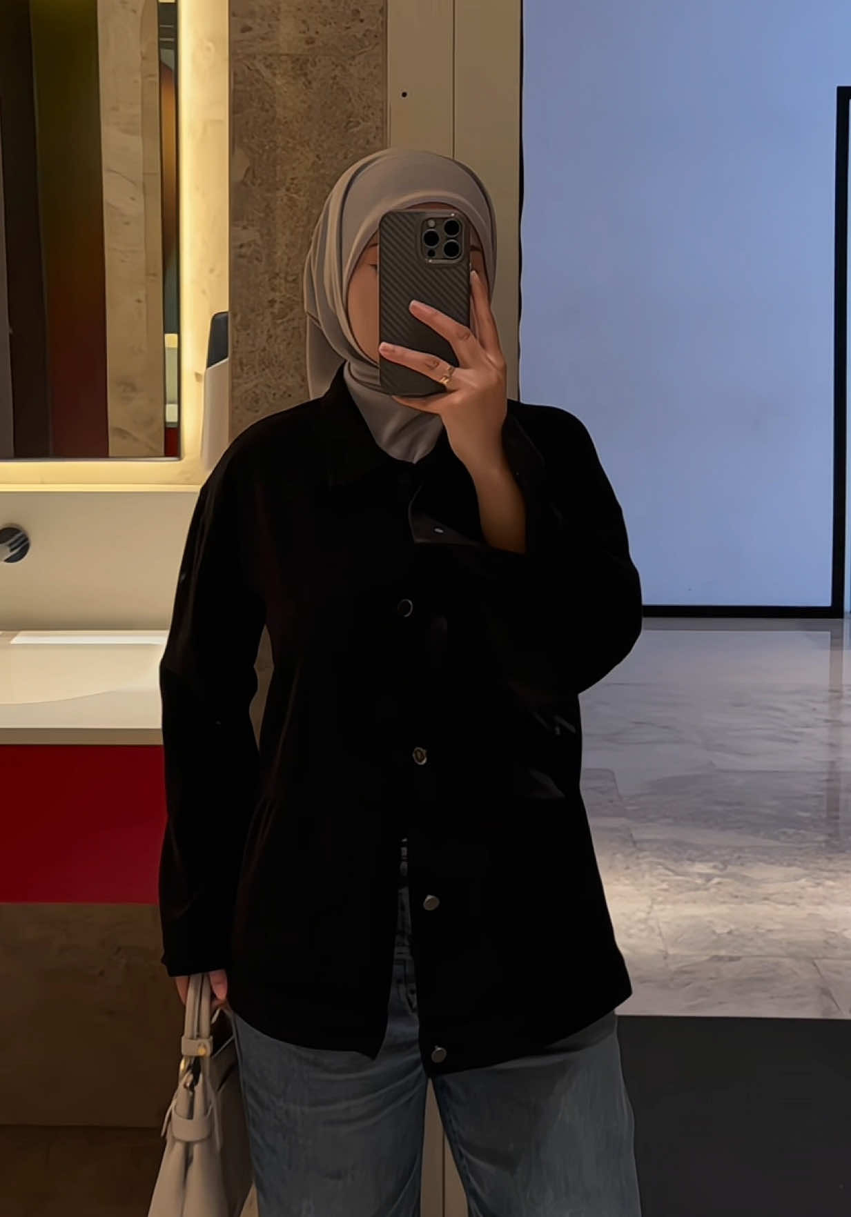 @Adilahzq