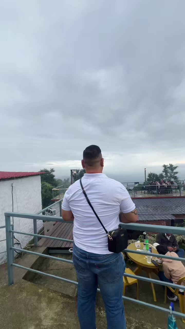 @गंगा थुलुंग 🍀🧿