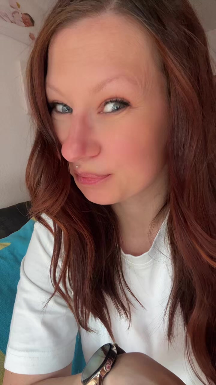 @H0n3y