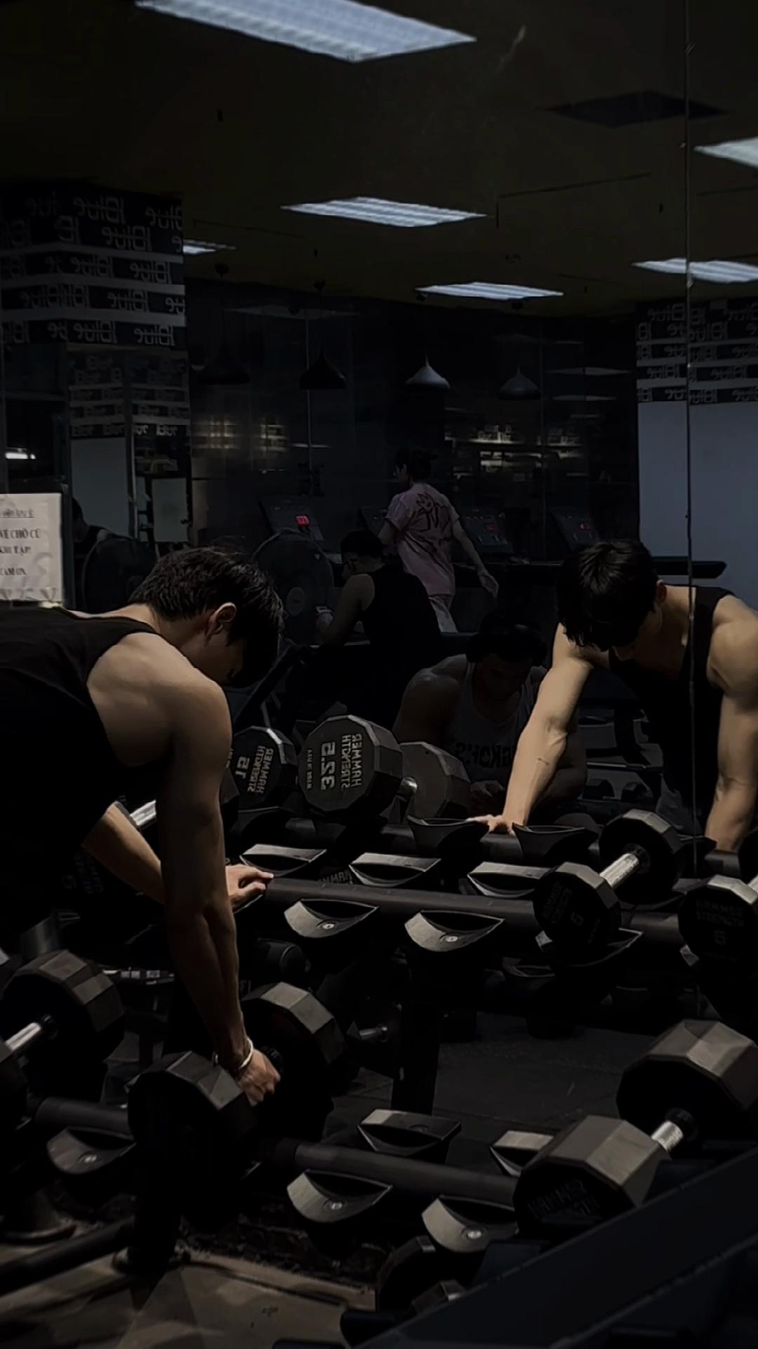 @Bao giờ 65kg thì đổi tên