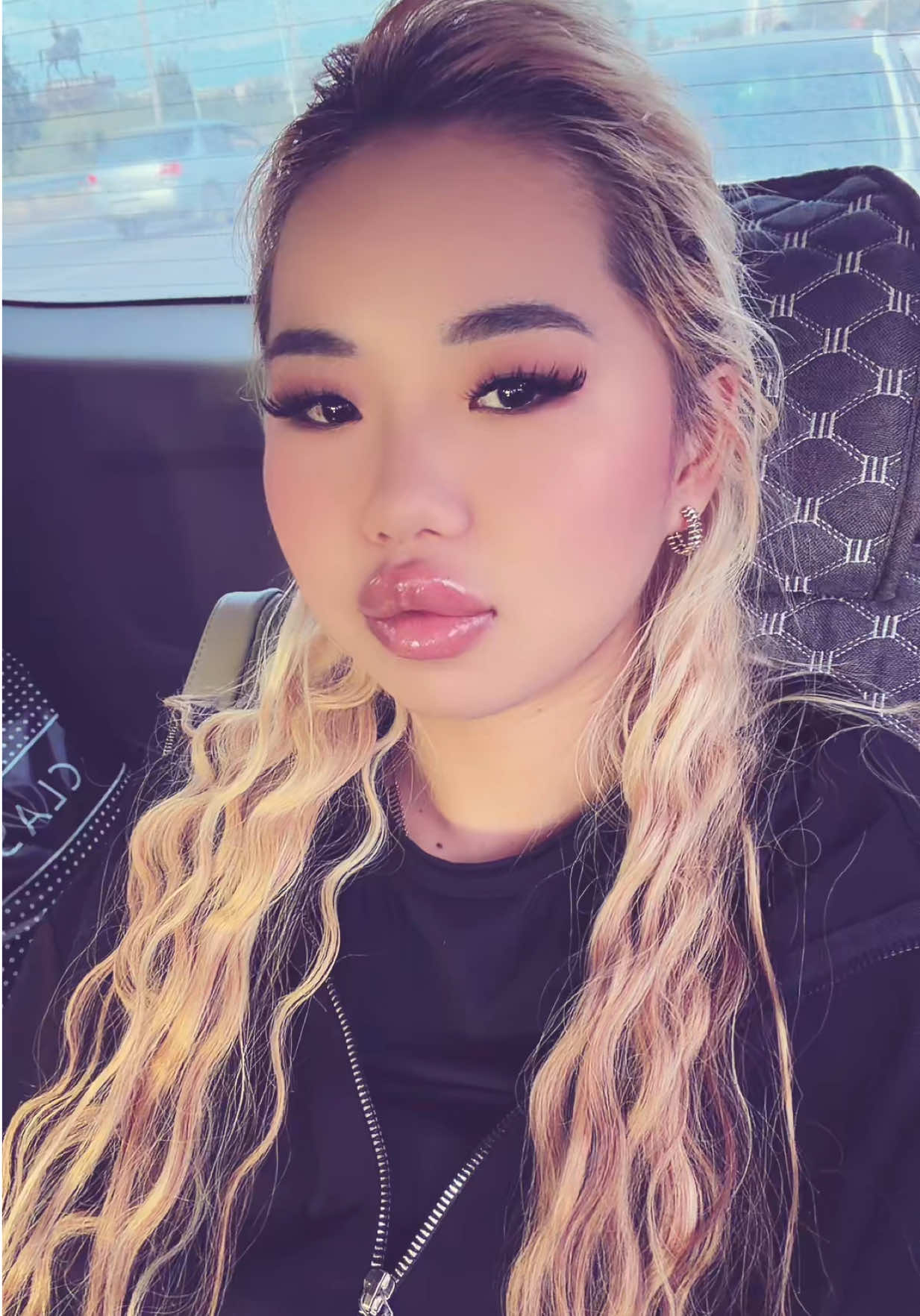 @7777lllaa