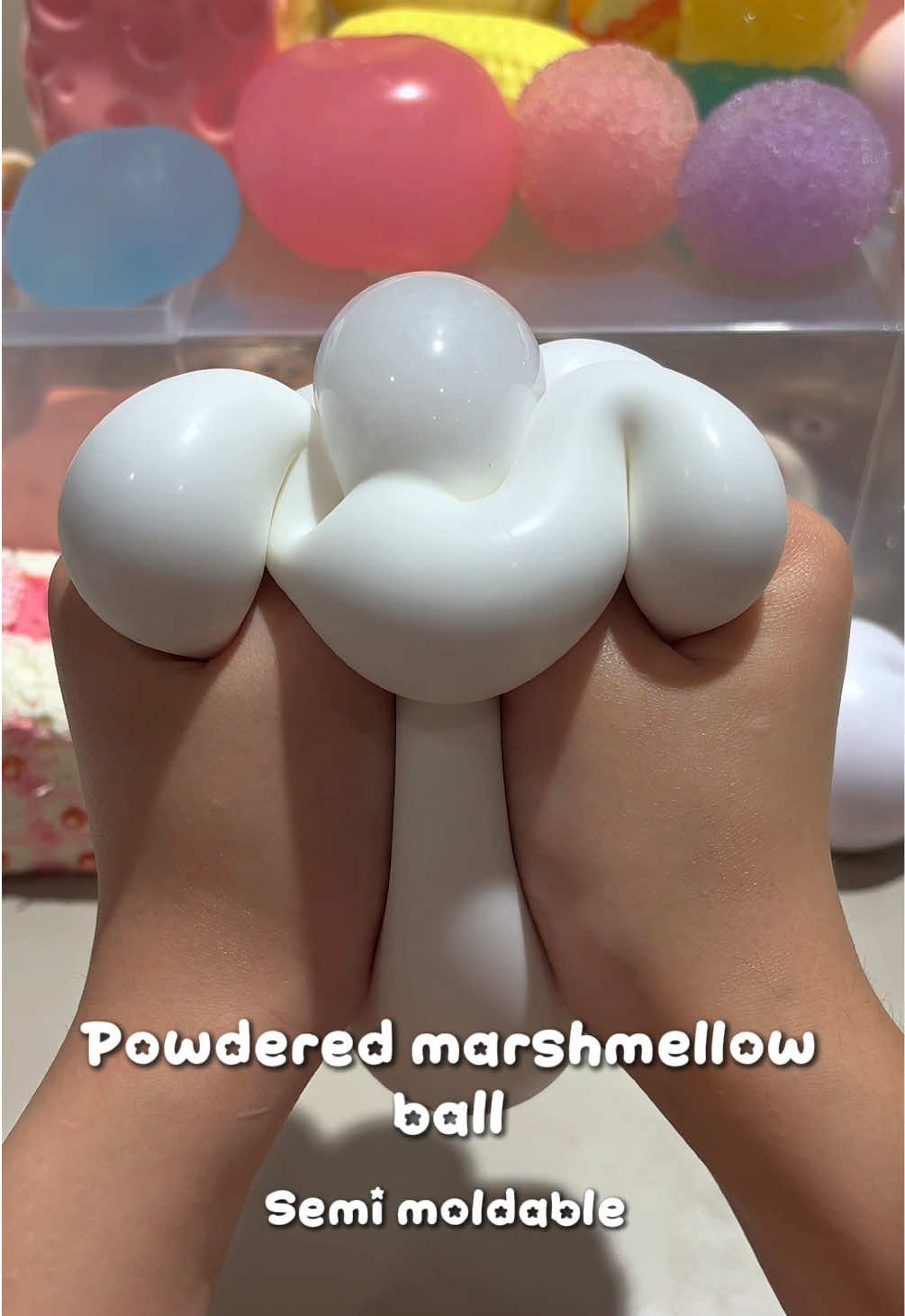 @moonkattsquishy