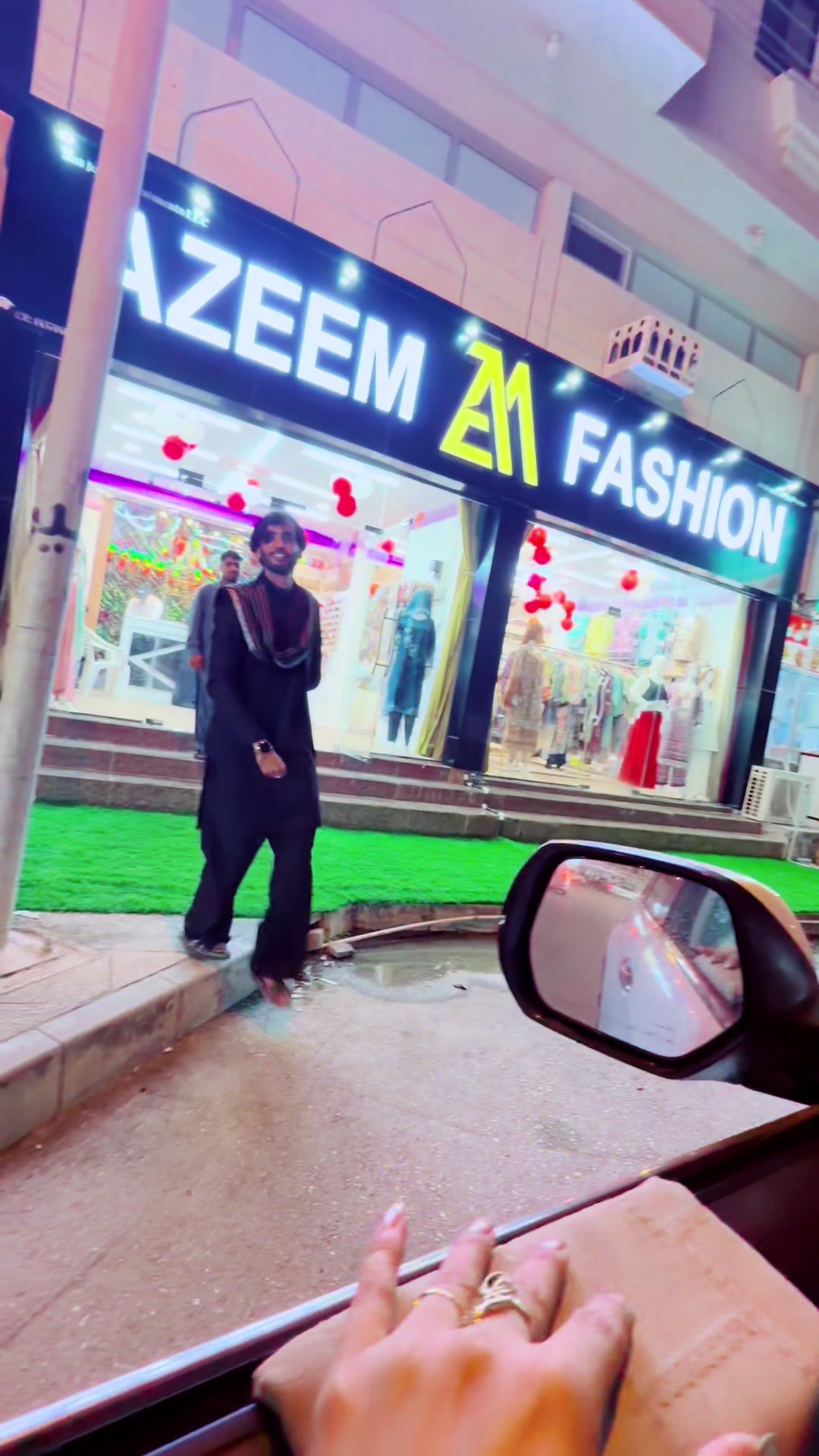 @Moon star123