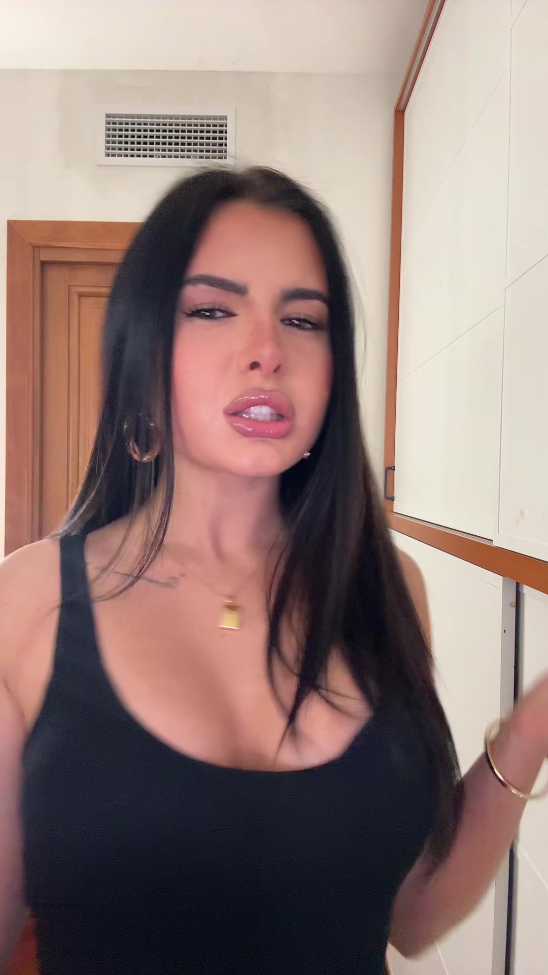 @milla4friends