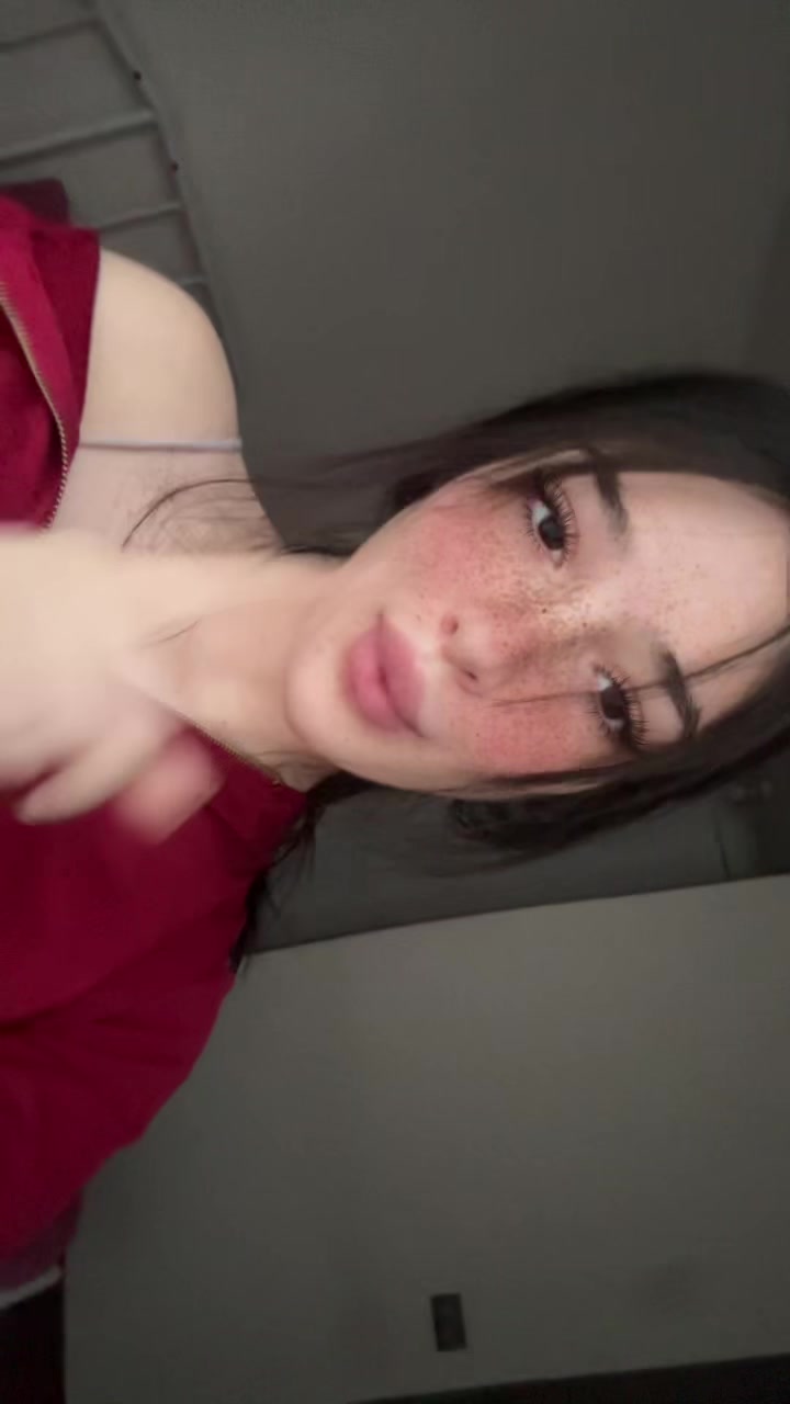 @danielaa.valenzuela