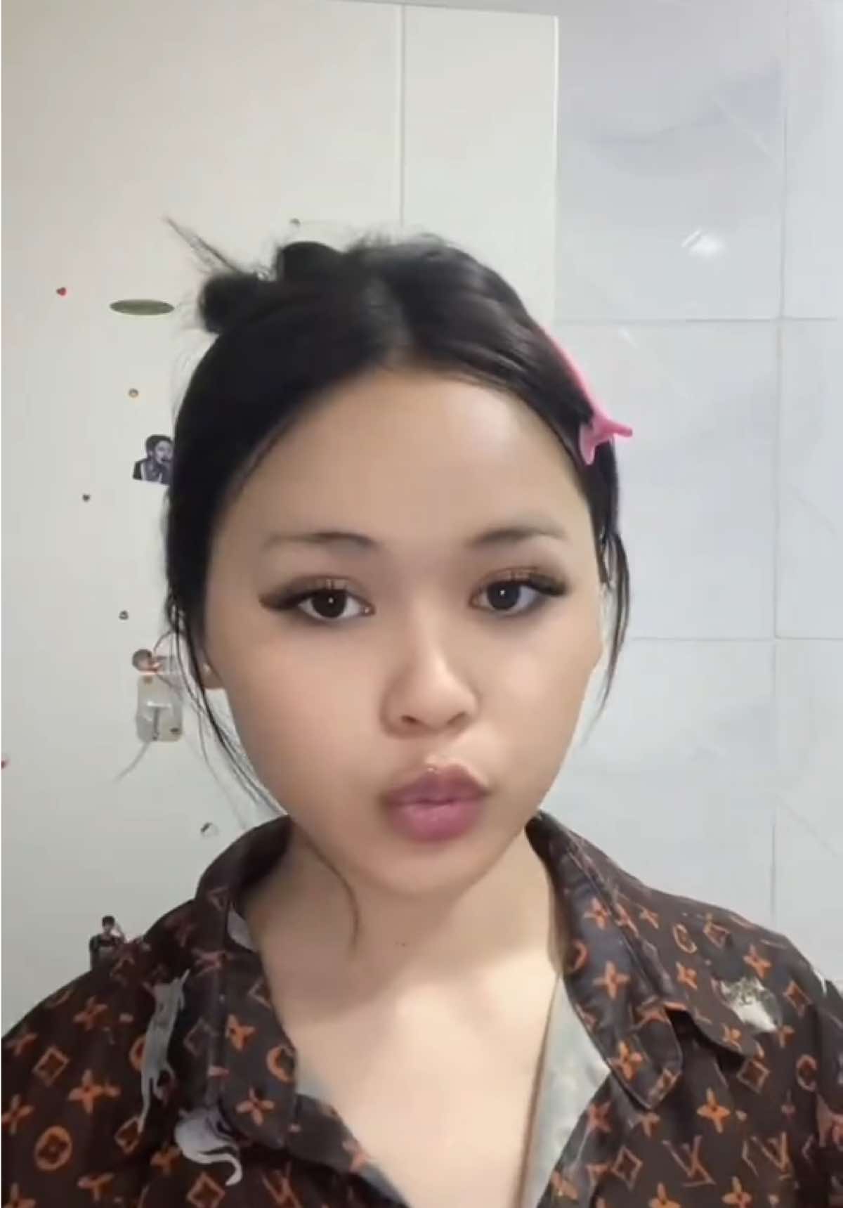 @Lalalala