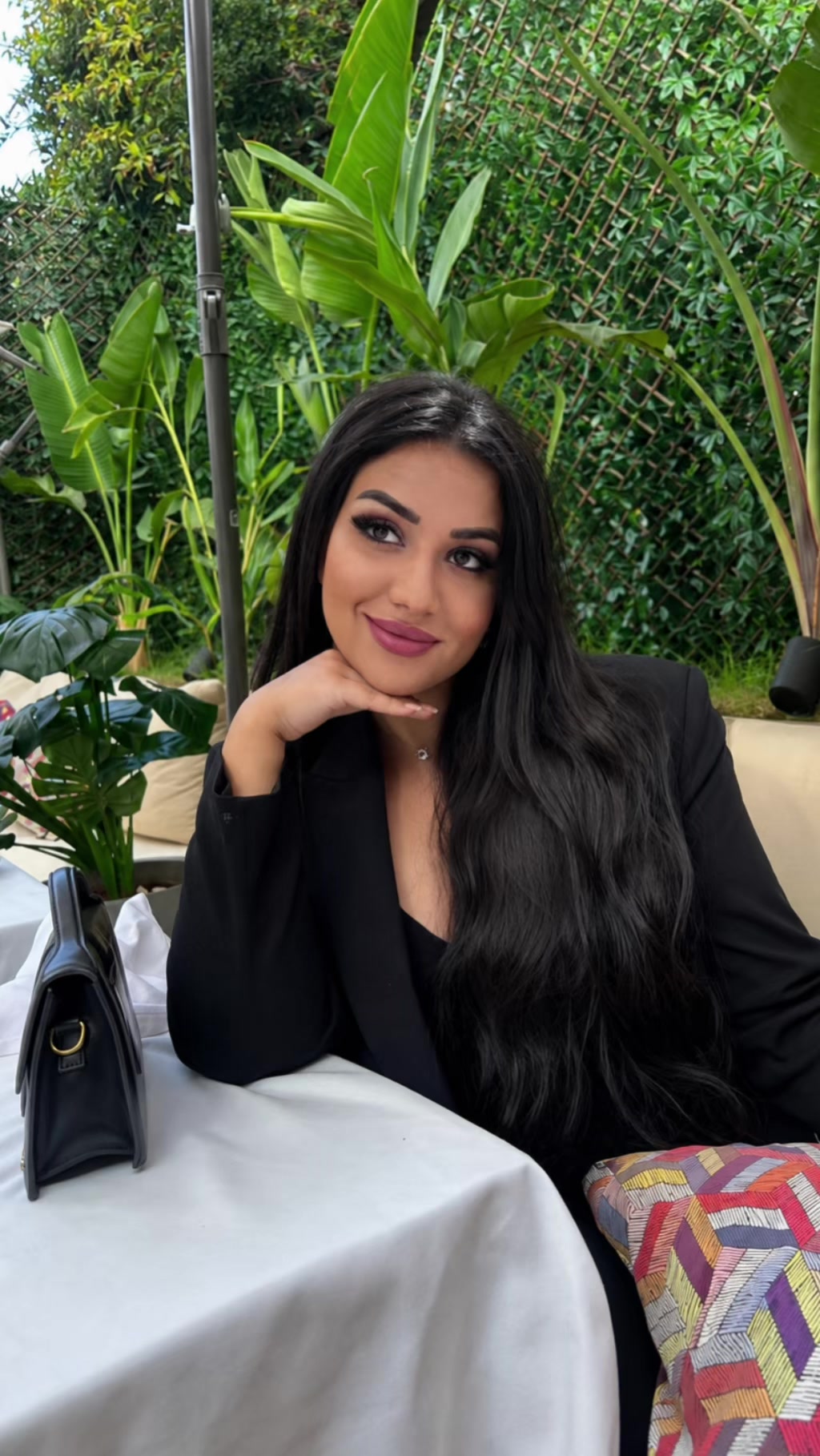 @Farah Demali ♊️👑💄