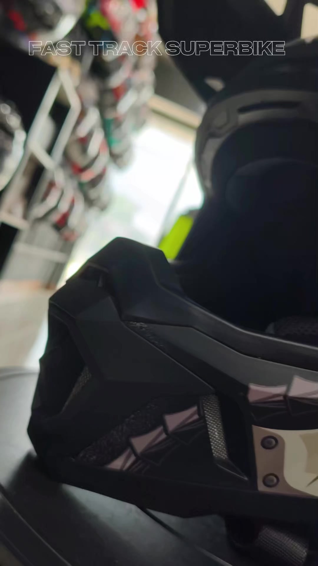 @FASTTRACK SUPERBIKE STORE