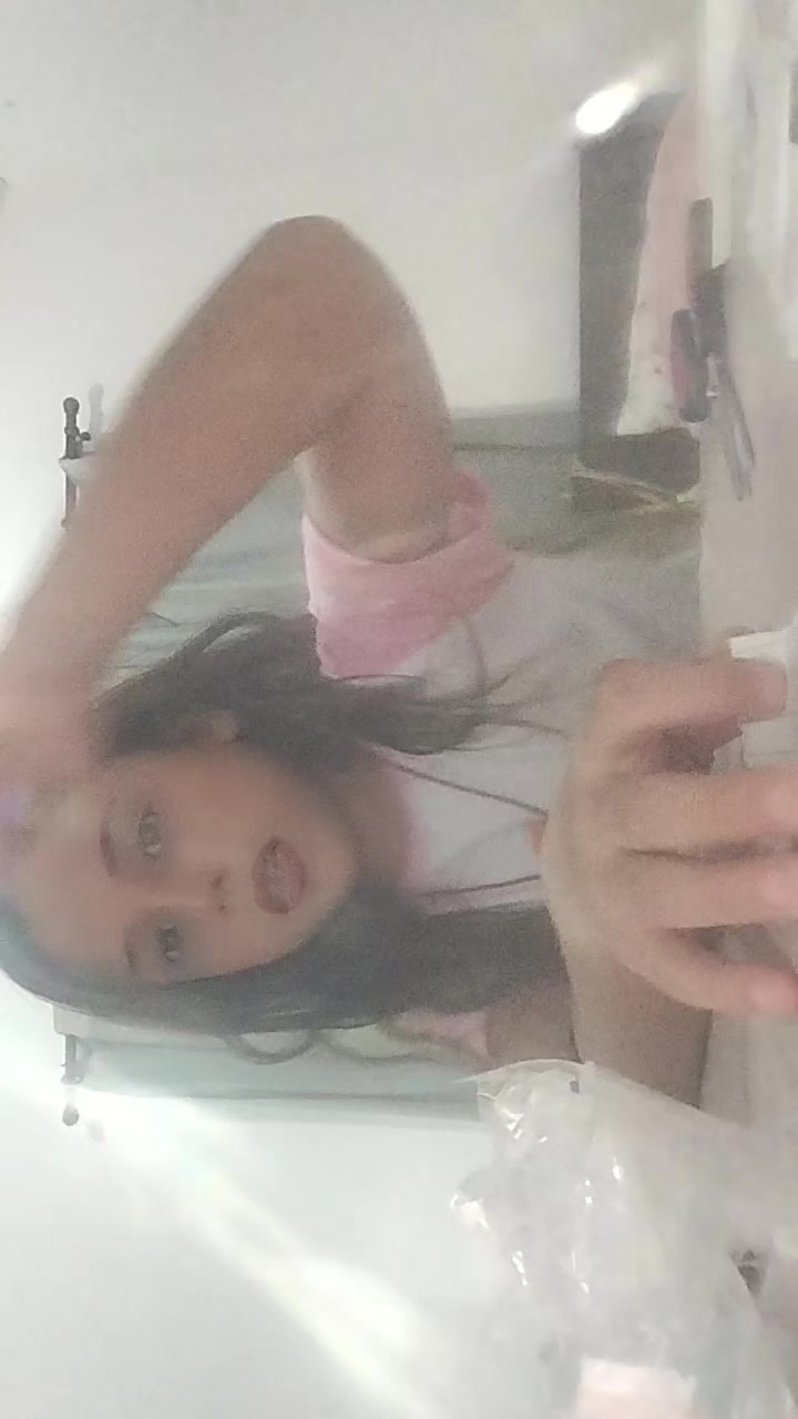 @Valentina