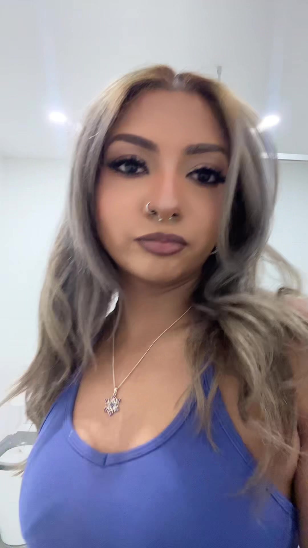 @4y4n1w