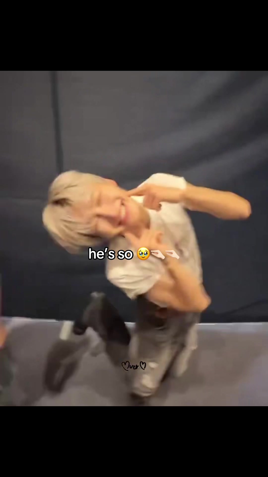 @aiko ᥫ᭡ ִֶָ ˎ