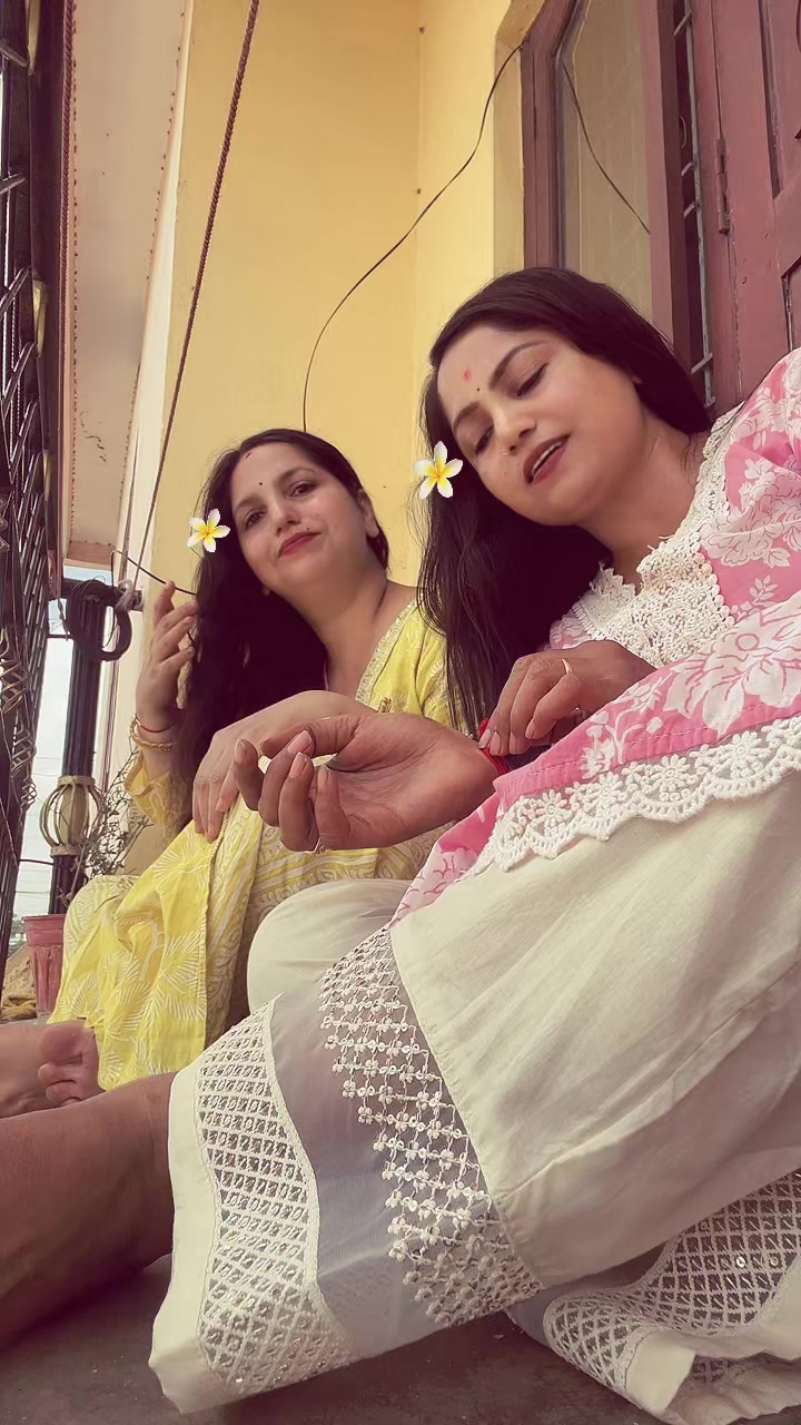 @Rambha Jha 👑