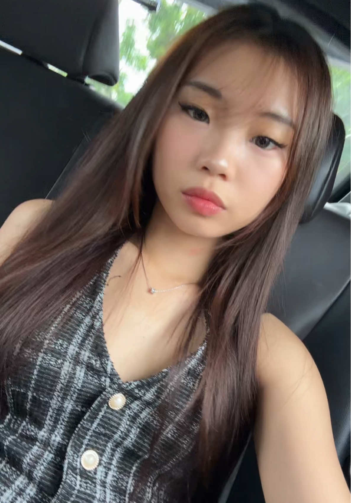 @🐰